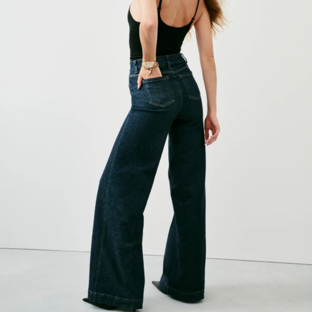 SPANXshape™ Everywhere Dark Blue Wide Leg Jeans, Size MP ~ NWT - Picture 4 of 16